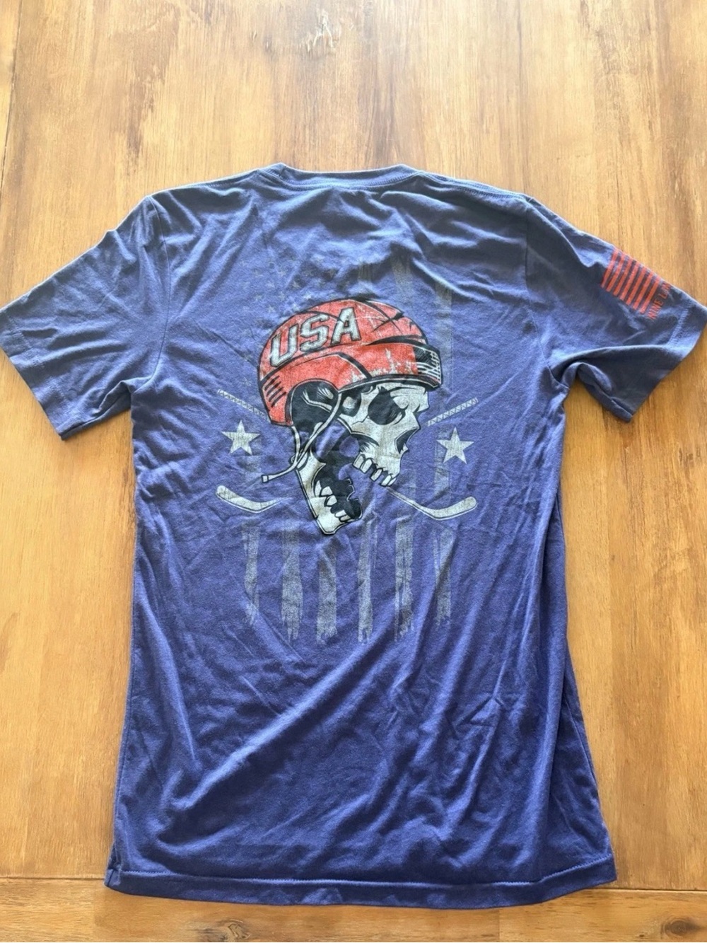 Men's‎ Blue Short-Sleeve Graphic Hockey Skull Tee